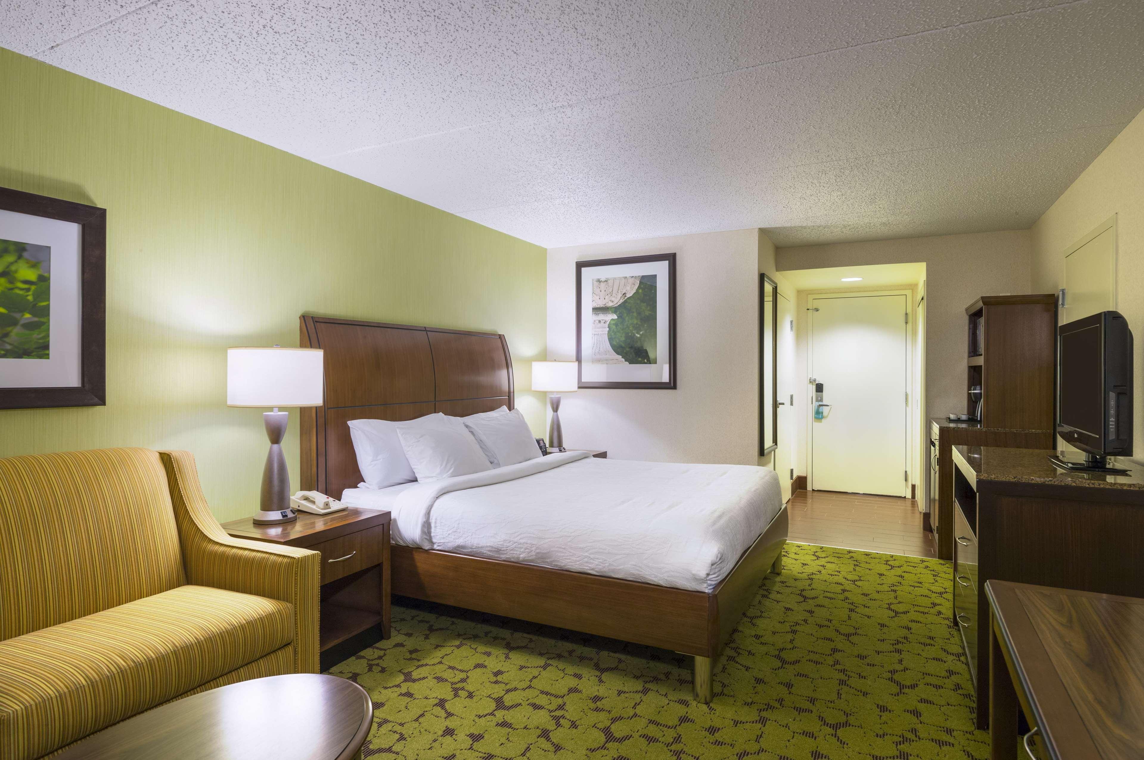 Hilton Garden Inn Edison/Raritan Center Ngoại thất bức ảnh