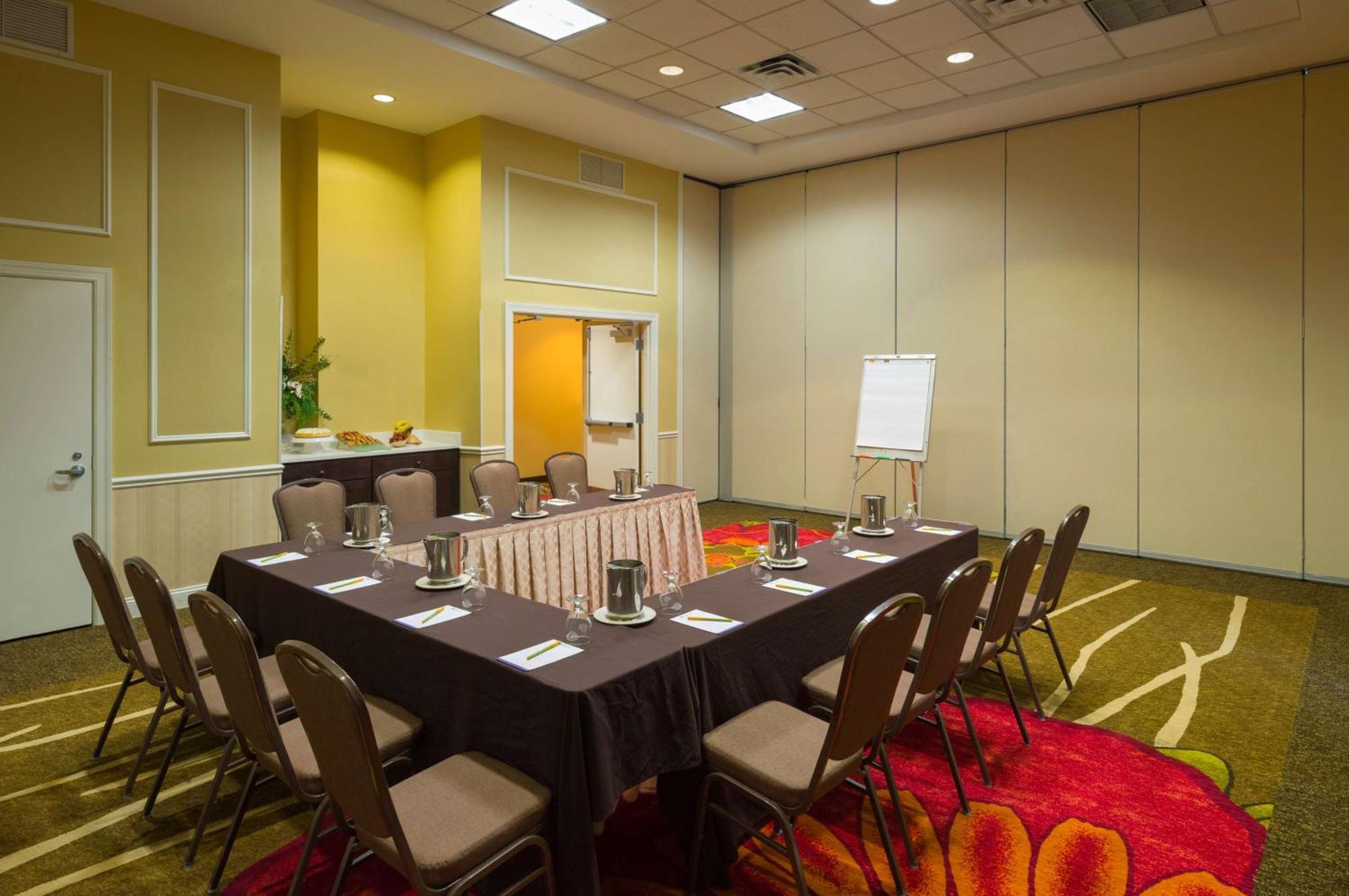 Hilton Garden Inn Edison/Raritan Center Ngoại thất bức ảnh